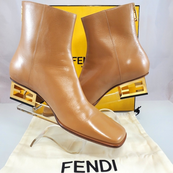NEW$1,450 Fendi Capretto Baguette Gold Logo Heel Leather Bootie Boots Sz 38 (8) - Picture 8 of 16